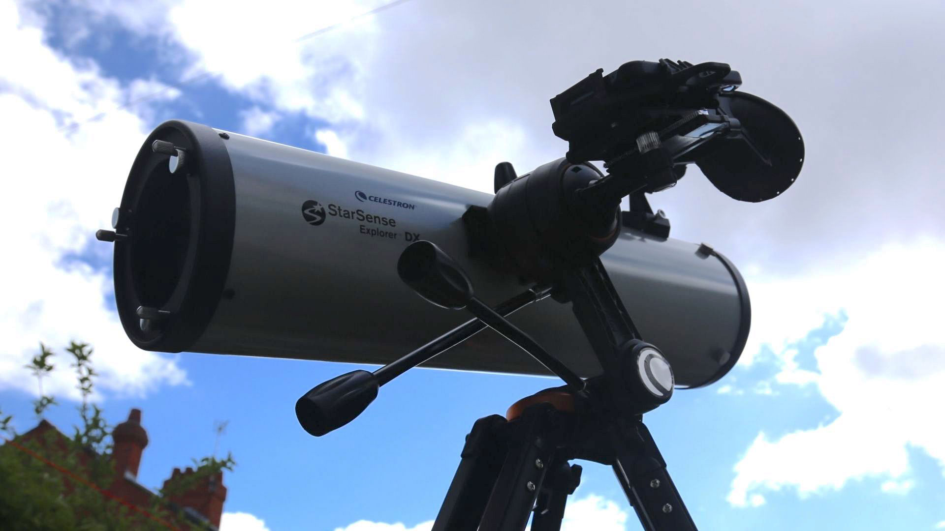 Celestron StarSense Explorer DX 1304AZ